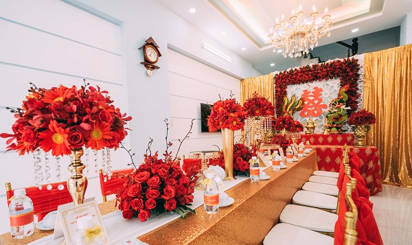 Các mẫu trang trí bàn thờ gia tiên ngày cưới 1