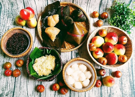 Bài khấn cho gia chủ vào Tết Đoan Ngọ