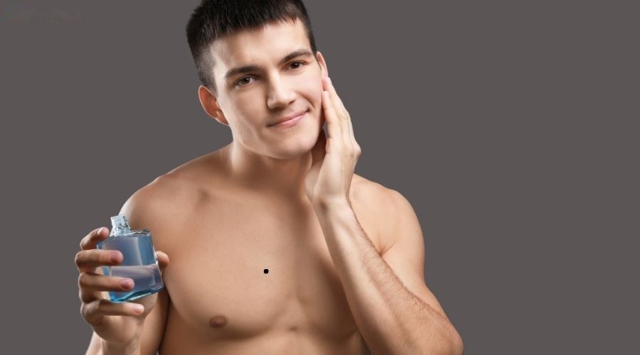 Nốt ruồi ở ngực đàn ông