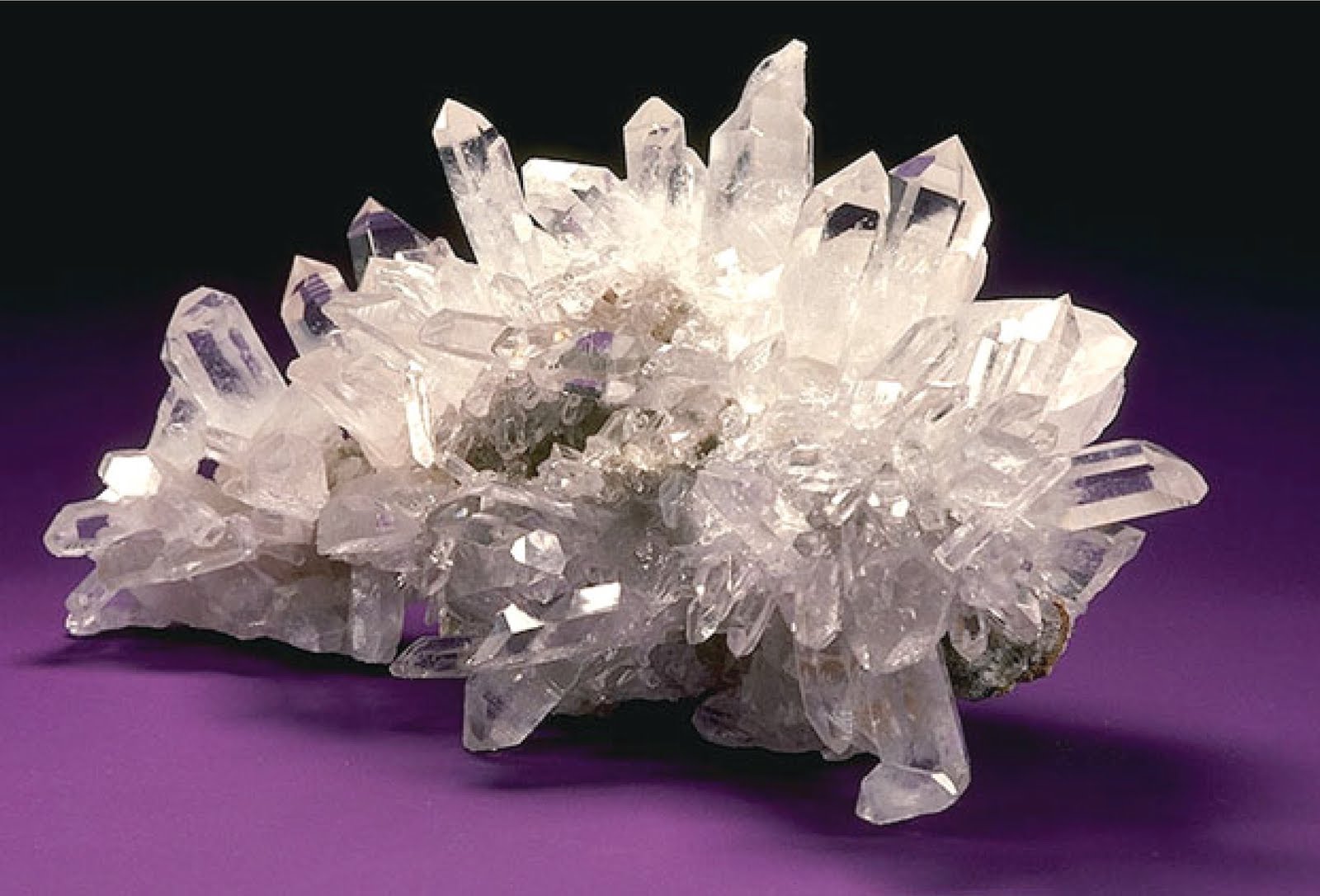 Đá phong thủy mệnh kim