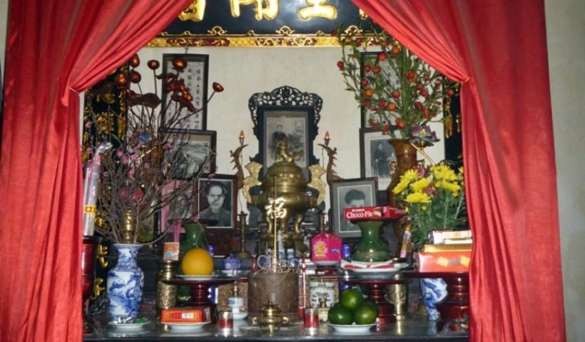 Chuyển bàn thờ đúng cách