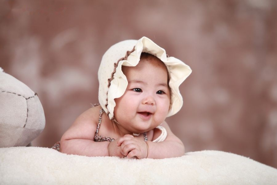 Con gái sinh ngày rằm có sao không?