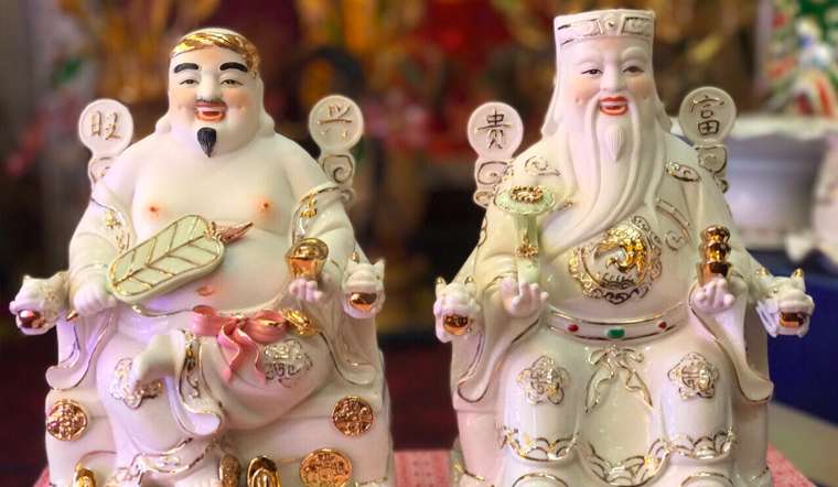 Gợi ý tượng Thần Tài cho gia chủ đặt bàn thờ